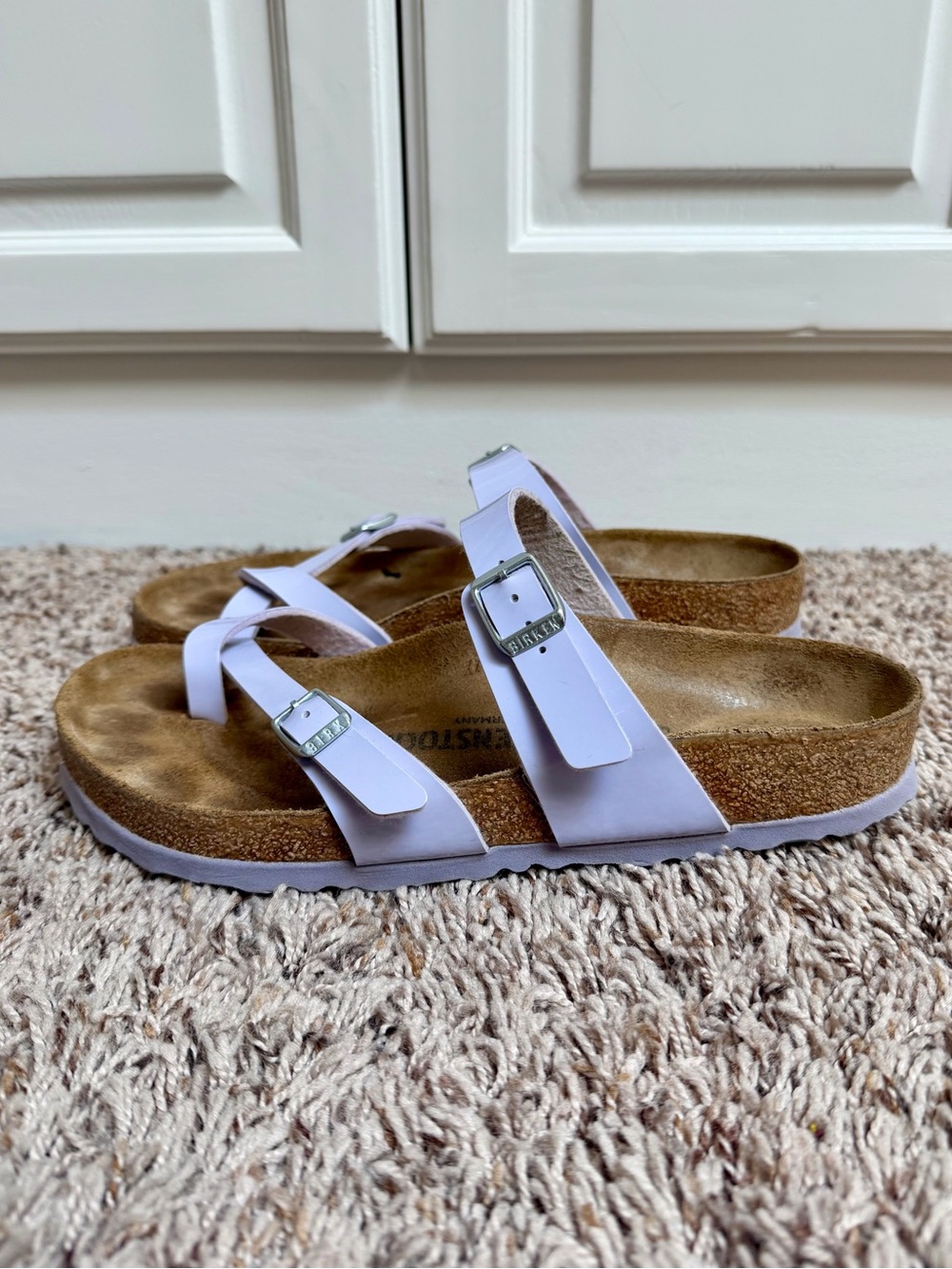 Birkenstock Mayari Sandal in Patent Purple Fog Size 39 or 9 - Picture 5 of 12